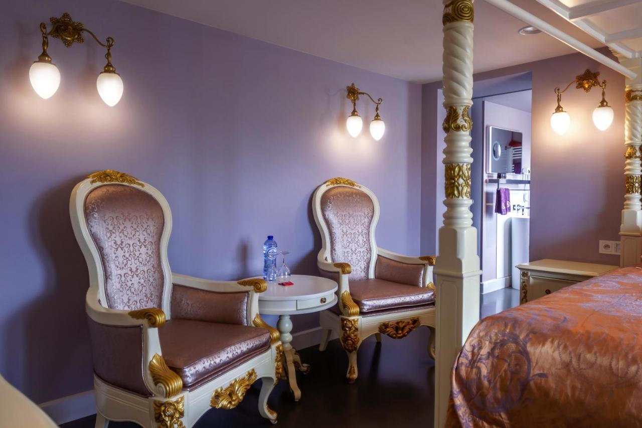 B&B Saint-Georges -Located In The City Centre Of Bruges- Exterior foto A room at the hotel